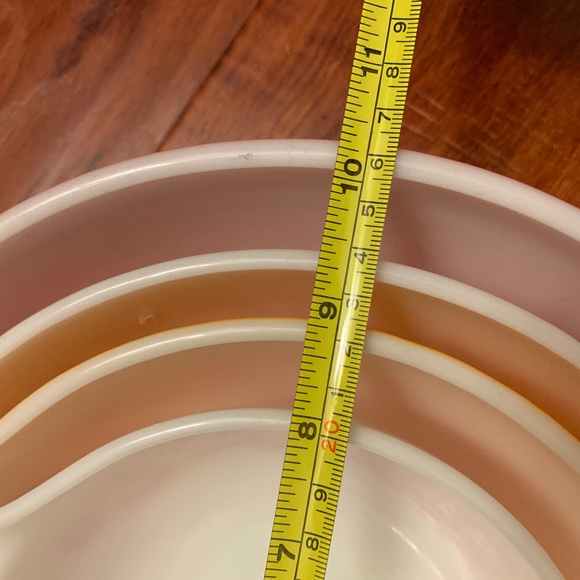 Vintage Pyrex nesting Friendship Cinderella bowls - Picture 11 of 11